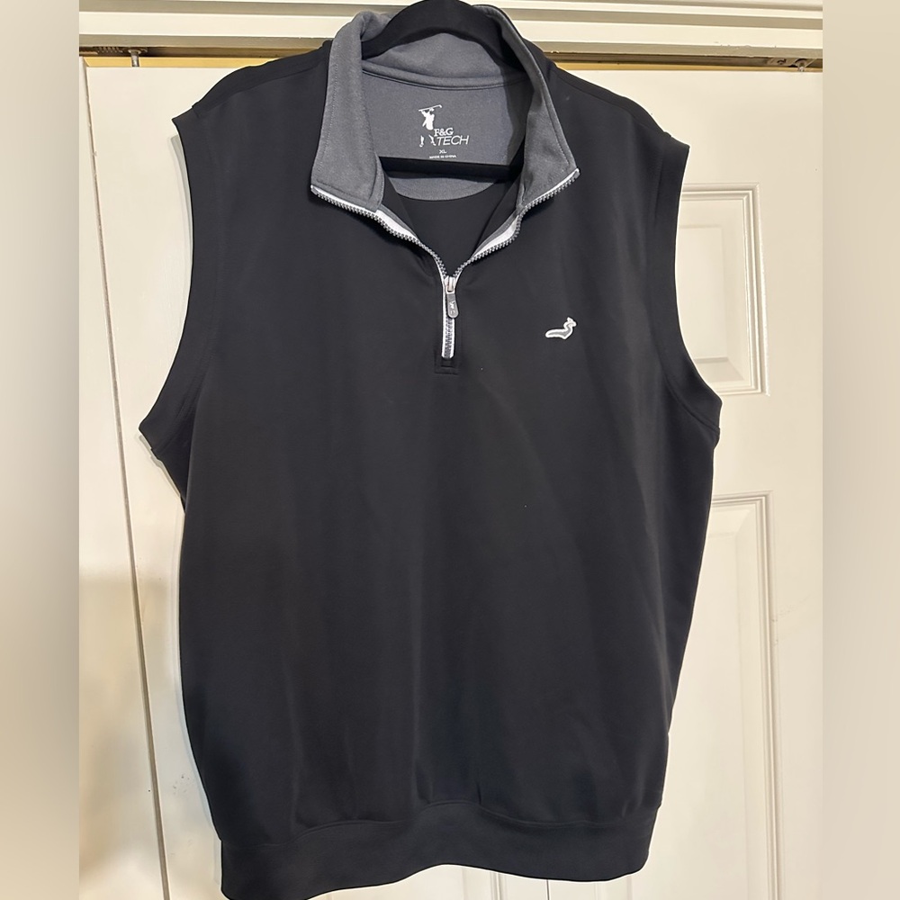 Men’s Fairway & Greene Golf Black Vest! Size XL!